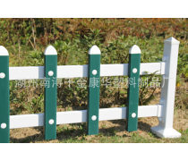 綠化護(hù)欄的新選擇 塑鋼P(yáng)VC護(hù)欄的優(yōu)勢與應(yīng)用